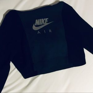 ✨NIKE SWEATSHIRT✨